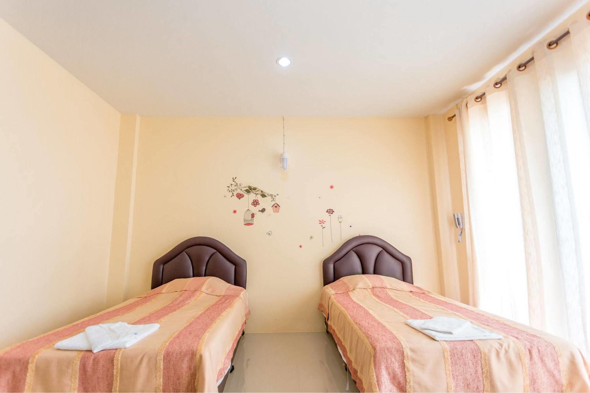 Phet Ngam hotel Mae Sai Buitenkant foto
